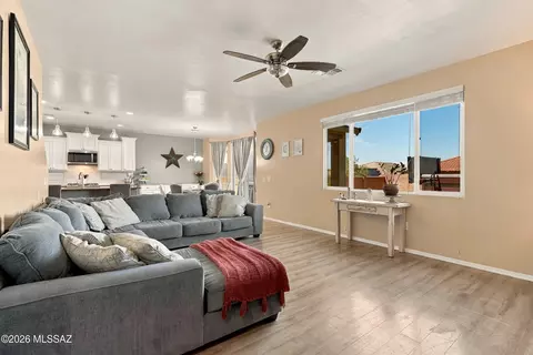 Living - 14247 E Axle Dr, Vail, AZ 85641 photo 3 of 4