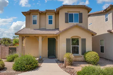 2751 N Neruda Ln, Tucson, AZ 85712
