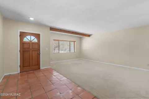 Living - 9070 E Kayenta Dr, Tucson, AZ 85749 photo 1 of 6