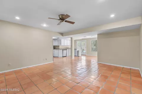 Living - 9070 E Kayenta Dr, Tucson, AZ 85749 photo 5 of 6