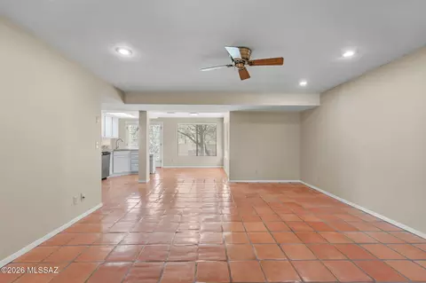 Living - 9070 E Kayenta Dr, Tucson, AZ 85749 photo 4 of 6