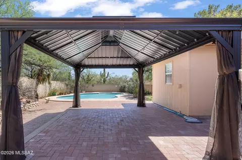 Exterior - 9070 E Kayenta Dr, Tucson, AZ 85749 photo 4 of 10