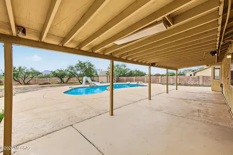 Exterior - 7324 W Timberleaf Dr, Tucson, AZ 85757 photo 5 of 8