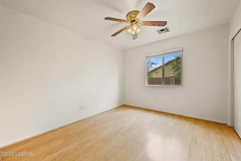 Bedroom - 7324 W Timberleaf Dr, Tucson, AZ 85757 photo 4 of 5