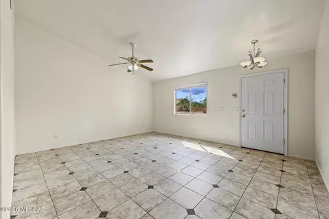 Living - 7324 W Timberleaf Dr, Tucson, AZ 85757 photo 4 of 10