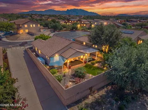 8215 N Willow View Dr, Tucson, AZ 85741
