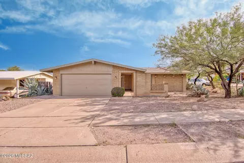 2720 W San Juan Ter, Tucson, AZ 85713