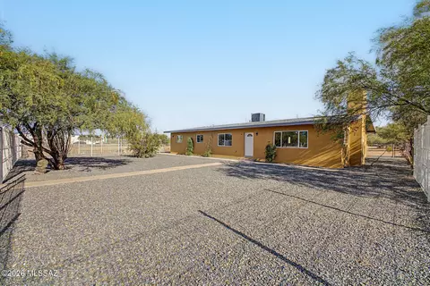 1825 W Probasco Dr, Tucson, AZ 85746