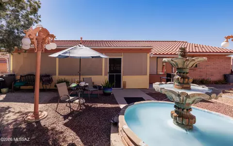 874 N Dusenburg Ave, Tucson, AZ 85748