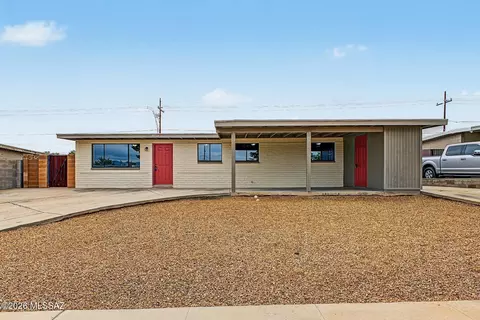 8064 E Nicaragua Dr, Tucson, AZ 85730