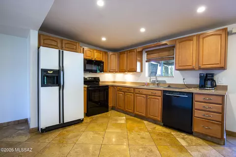 Kitchen - 9281 E 27th St, Tucson, AZ 85710 photo 1 of 3