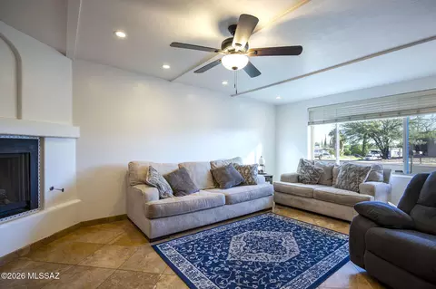 Living - 9281 E 27th St, Tucson, AZ 85710 photo 2 of 2