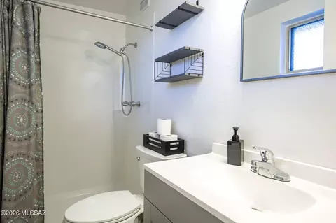 Bath - 9281 E 27th St, Tucson, AZ 85710 photo 1 of 3