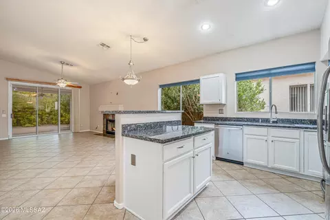 Kitchen - 7767 E Windriver Dr, Tucson, AZ 85750 photo 2 of 4