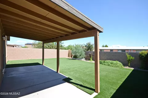 6043 S Antrim Loop, Tucson, AZ 85706