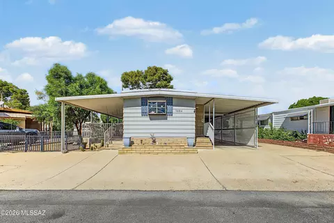 5684 W Circle Z St, Tucson, AZ 85713