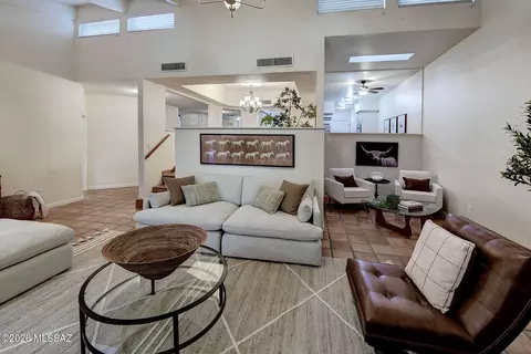 Living - 2000 E Campbell Ter, Tucson, AZ 85718 photo 2 of 4