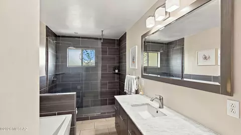 Bath - 5945 E Baker St, Tucson, AZ 85711 photo 1 of 1