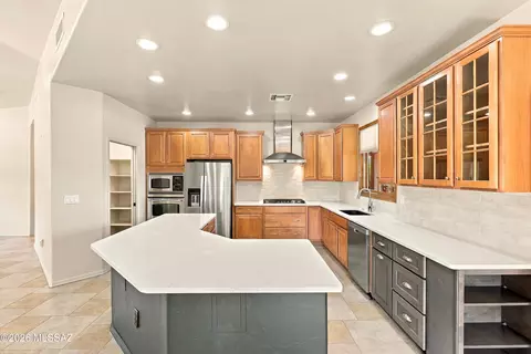 Kitchen - 160 N Sharon Rd, Vail, AZ 85641 photo 2 of 2