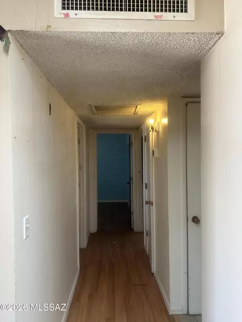 Entry Way - 7290 E 38th St, Tucson, AZ 85730 photo 1 of 1