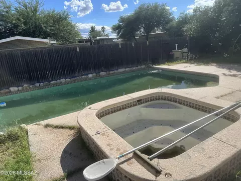 Exterior - 7290 E 38th St, Tucson, AZ 85730 photo 4 of 6