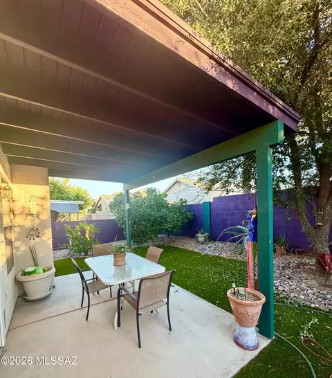 7625 W Summer Sun Ln, Tucson, AZ 85743