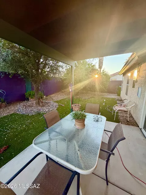 7625 W Summer Sun Ln, Tucson, AZ 85743