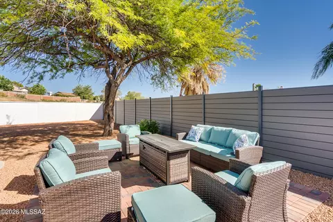 Exterior - 9870 E Celeste Dr, Tucson, AZ 85730 photo 5 of 10