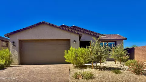 8201 S Sonoran Oak Dr, Tucson, AZ 85747