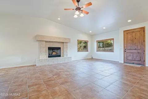 Living - 240 N Sharon Rd, Vail, AZ 85641 photo 2 of 4
