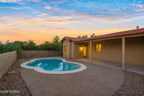 Exterior - 240 N Sharon Rd, Vail, AZ 85641 photo 2 of 4