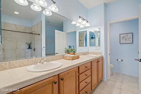 Bath - 240 N Sharon Rd, Vail, AZ 85641 photo 1 of 5