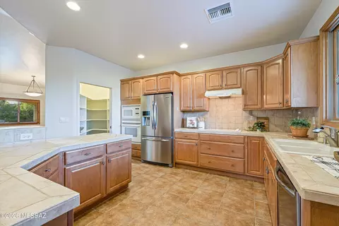 Kitchen - 240 N Sharon Rd, Vail, AZ 85641 photo 3 of 4