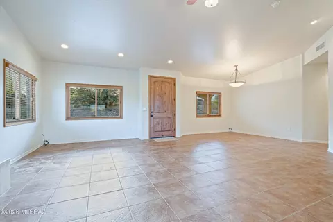 Living - 240 N Sharon Rd, Vail, AZ 85641 photo 3 of 4