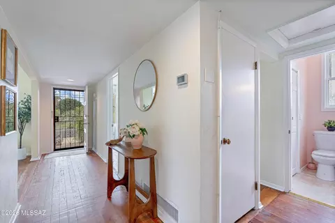 Entry Way - 314 E 2nd St, Tucson, AZ 85705 photo 2 of 2
