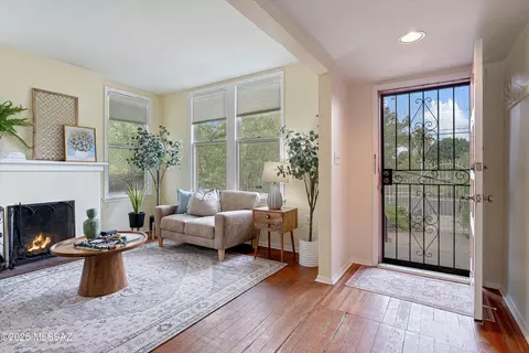 Entry Way - 314 E 2nd St, Tucson, AZ 85705 photo 1 of 2