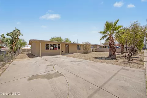1212 W Fresno St, Tucson, AZ 85745