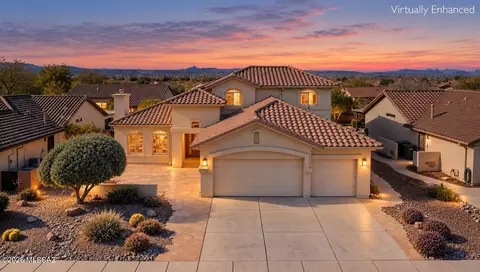 2501 E Bluejay Bluff Ln, Green Valley, AZ 85614