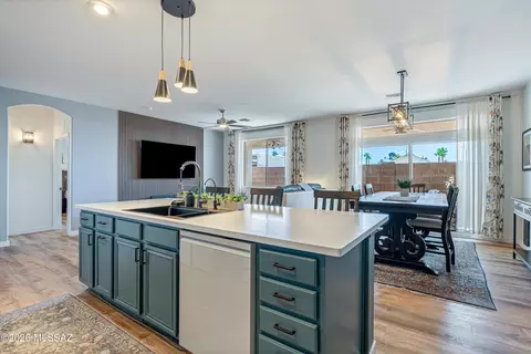 Kitchen - 7432 E Navigator, Tucson, AZ 85756 photo 4 of 5