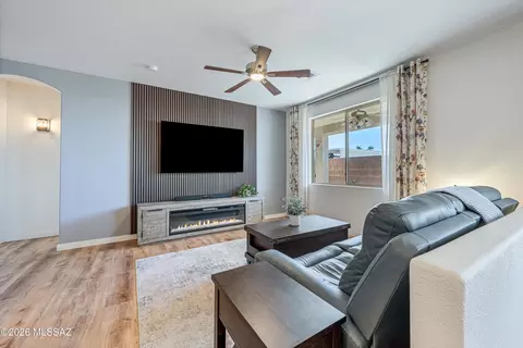 Living - 7432 E Navigator, Tucson, AZ 85756 photo 3 of 3