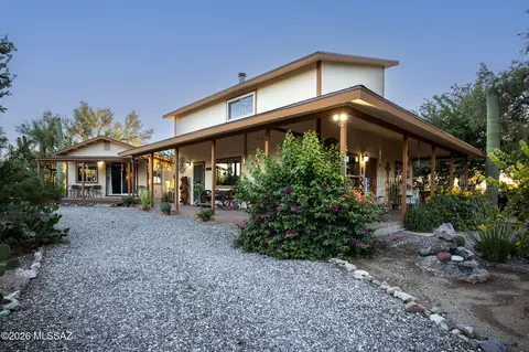 11151 W Anthony Dr, Tucson, AZ 85743