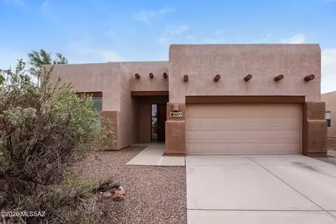 8877 N Sky Dancer Cir, Tucson, AZ 85742