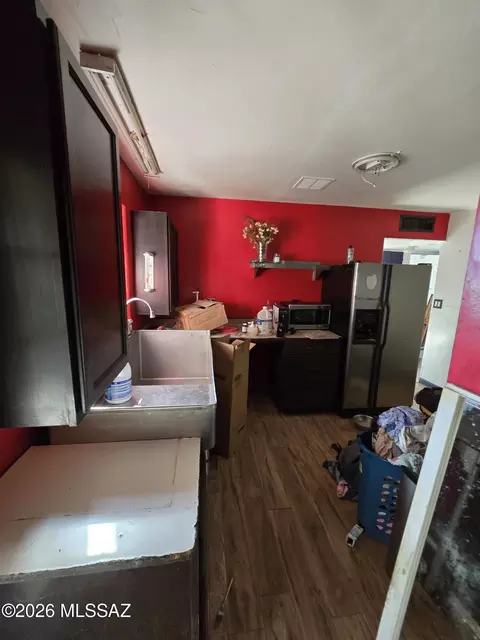 Kitchen - 2252 E Grant Rd, Tucson, AZ 85719 photo 1 of 1