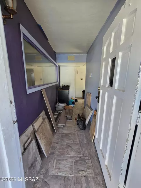 Entry Way - 2252 E Grant Rd, Tucson, AZ 85719 photo 1 of 3