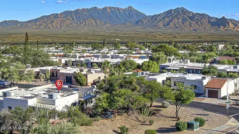 1532 W Calle Mendoza, Green Valley, AZ 85622