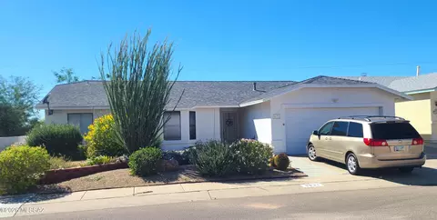 9631 N Vendone Ave, Tucson, AZ 85742