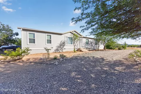 18123 W Lickskillet Ln, Marana, AZ 85653