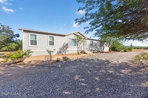 18123 W Lickskillet Ln, Marana, AZ 85653