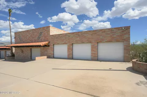 Exterior - 9191 S Tewa Trl, Vail, AZ 85641 photo 3 of 11