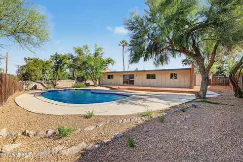 8747 E Lancaster Rd, Tucson, AZ 85715